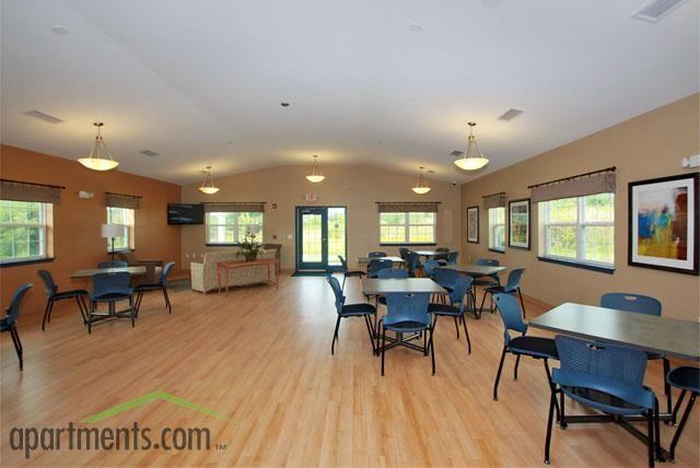 Poets Landing - Photo 2 of 26