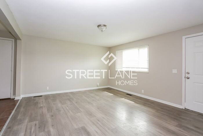214 Olive St - Photo 3 of 14