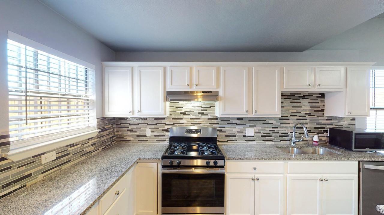 1822 Life Ave - Photo 5 of 20