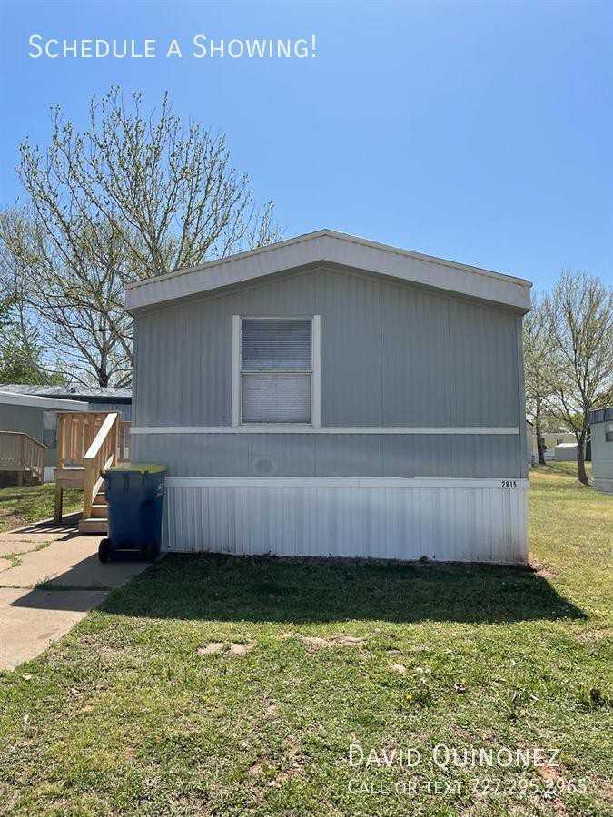 2815 Mark Cir - Photo 3 of 11