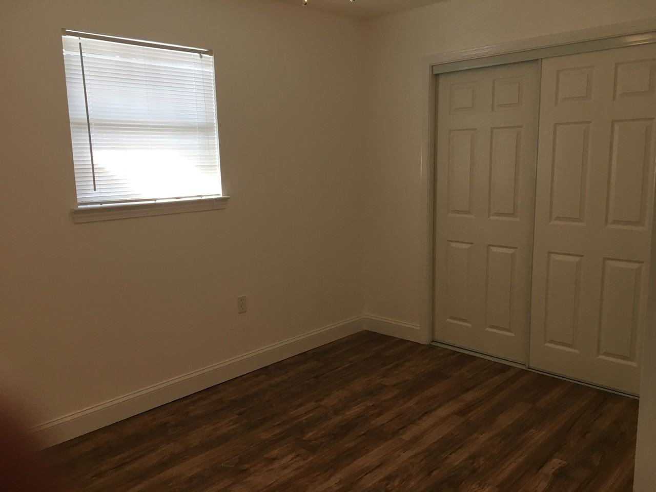 1415 29th St #D - Photo 5 of 12