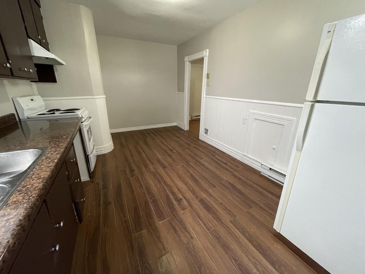 317 King Street West #3 - Photo 3 of 15