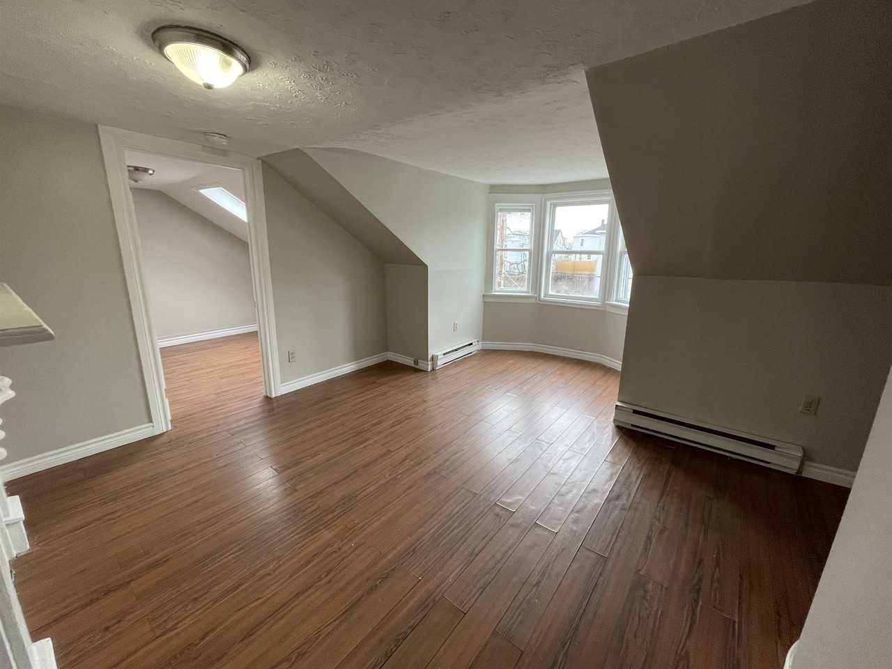 317 King Street West #3 - Photo 5 of 15