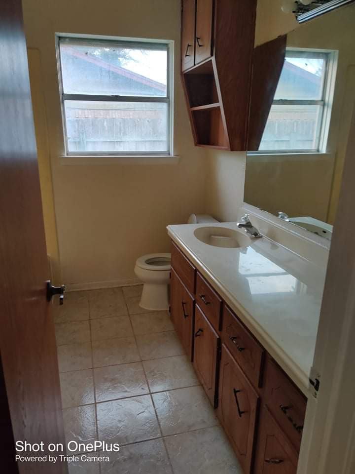 1903 Standridge St - Photo 6 of 16