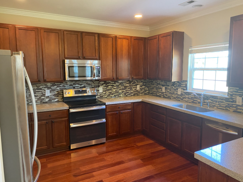 105 Saltybrook Ln - Photo 3 of 15