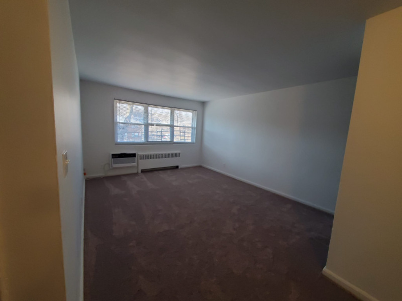 80 Beaumont Cir - Photo 3 of 6