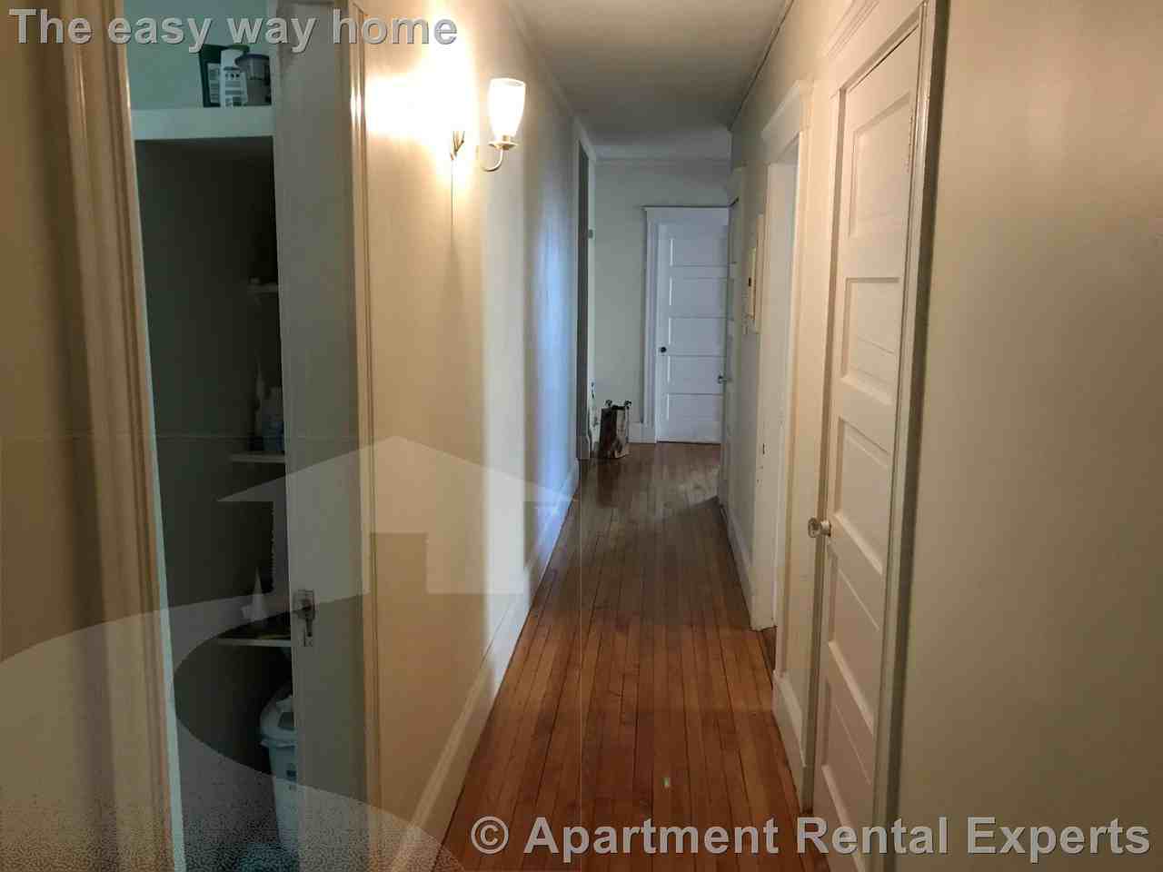 14 Centre St #7 - Photo 4 of 20