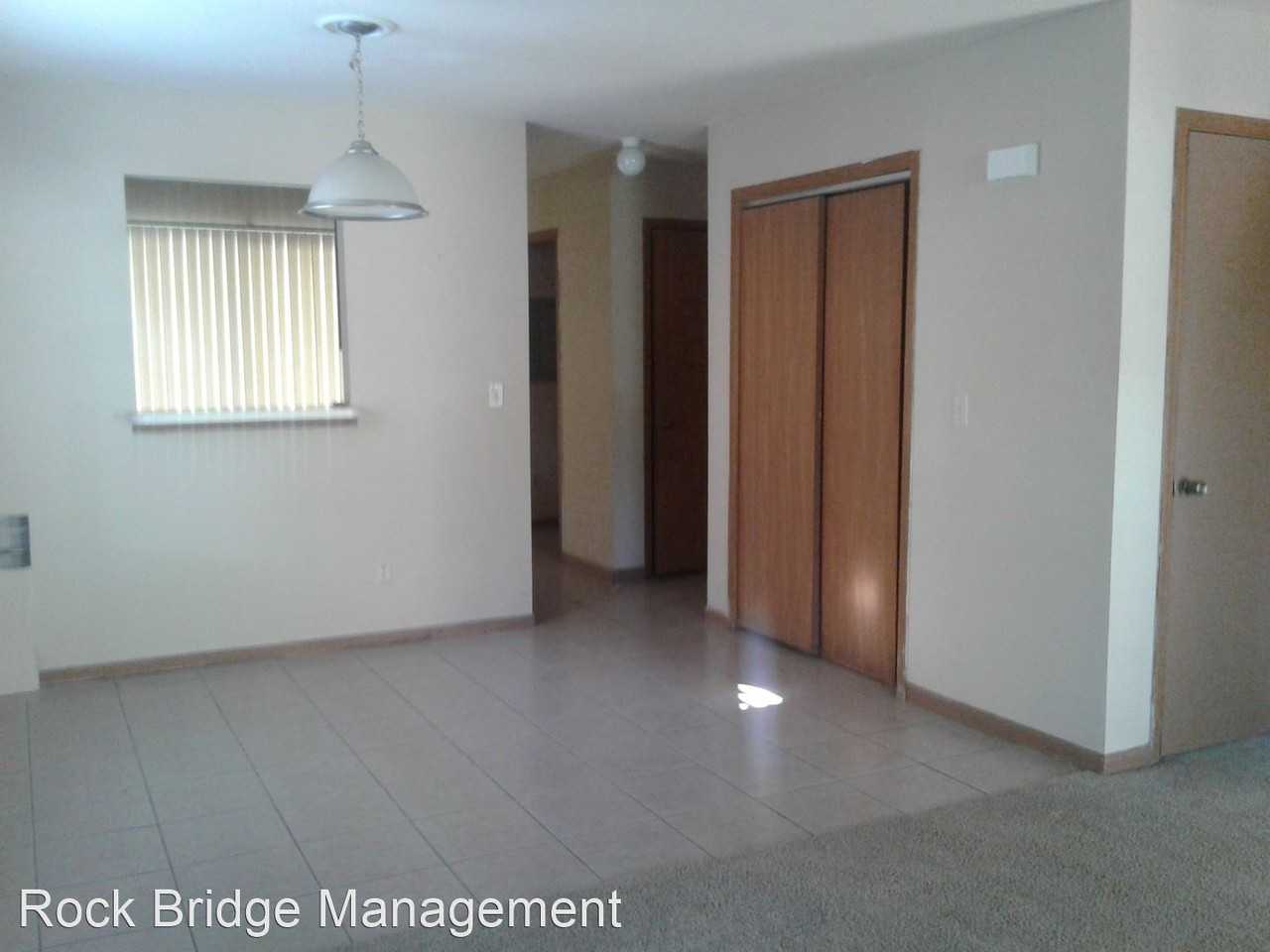 315 Catherine - Photo 3 of 3