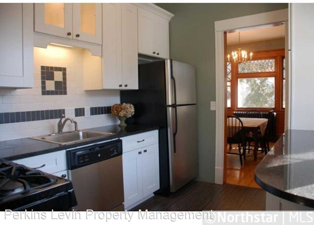 1008 W 26th St - Photo 2 of 22