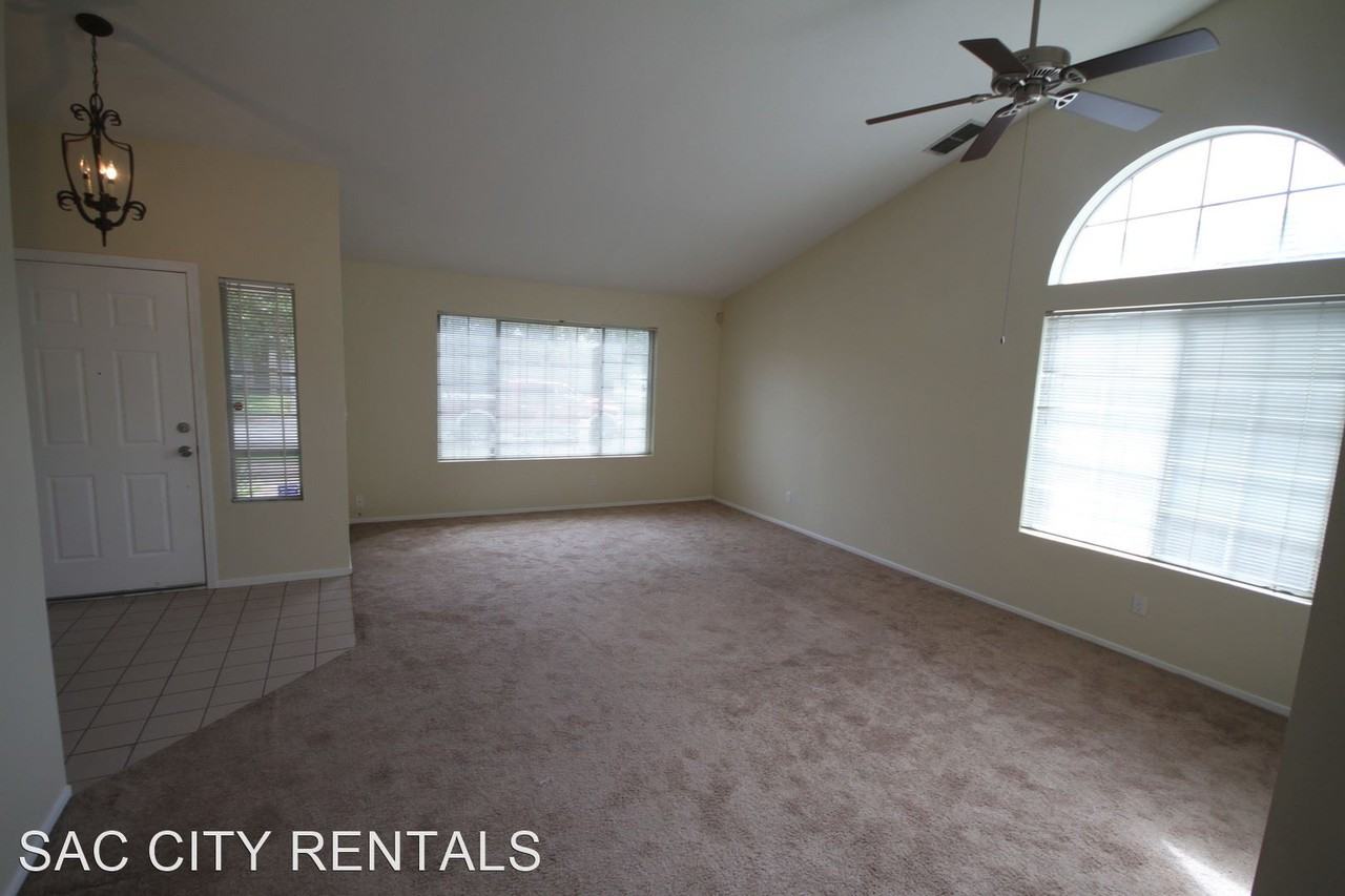 9102 Paseo Grande Way - Photo 2 of 13