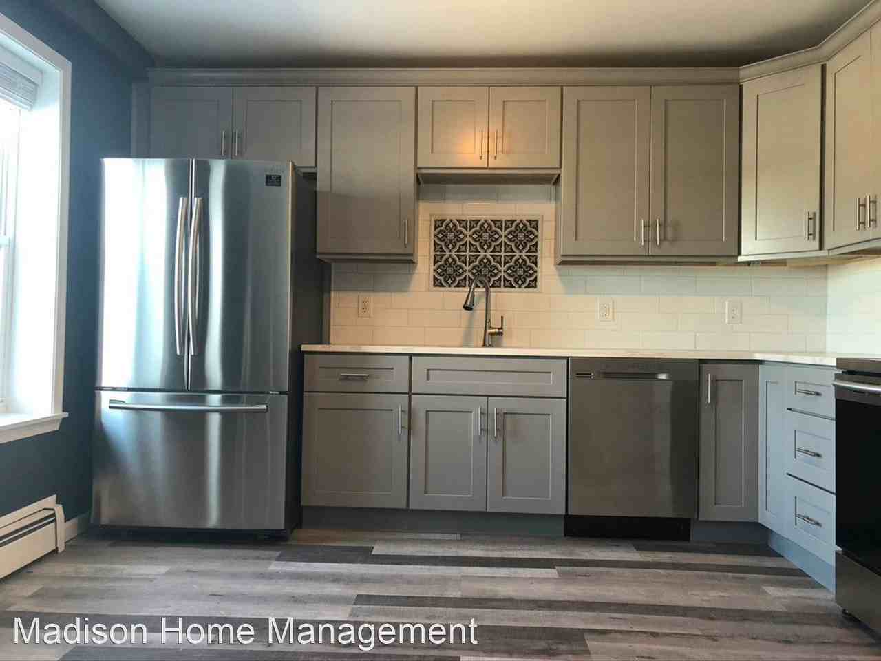 527 Broad St - Photo 3 of 46