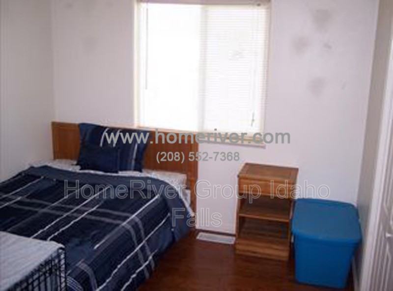 2178 N Bryan Ln - Photo 6 of 11