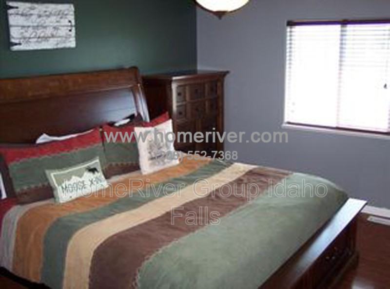 2178 N Bryan Ln - Photo 7 of 11