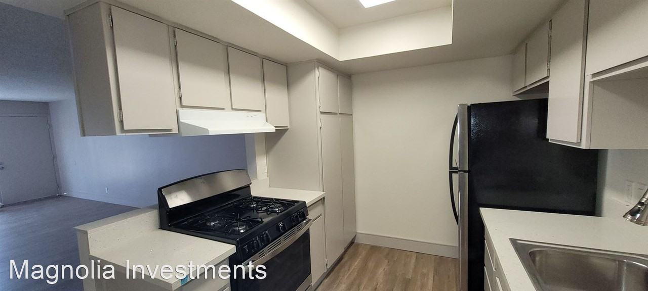 Newly Remodeled 2 bed 2 bath at Pinecrest Apartments - Photo 2 of 6