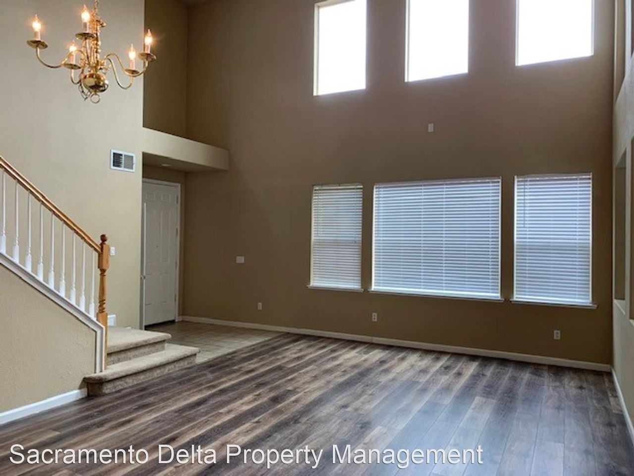 2930 Holdrege Way - Photo 2 of 25