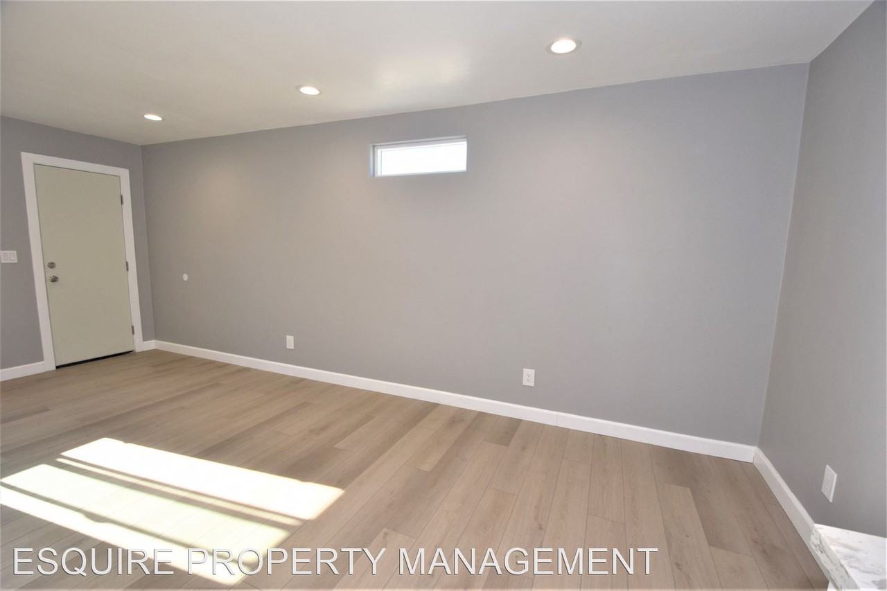 2040 Camino Del Sol #2 - Photo 3 of 13