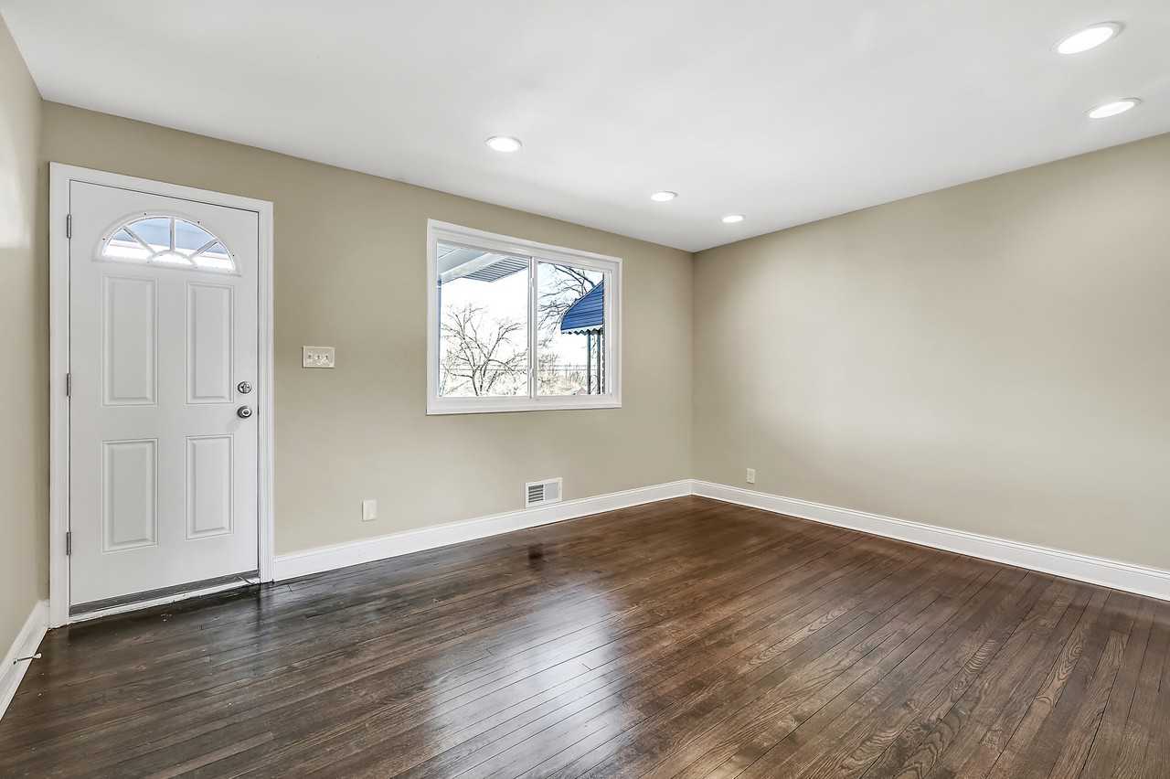 4113 Mountwood Rd - Photo 2 of 17