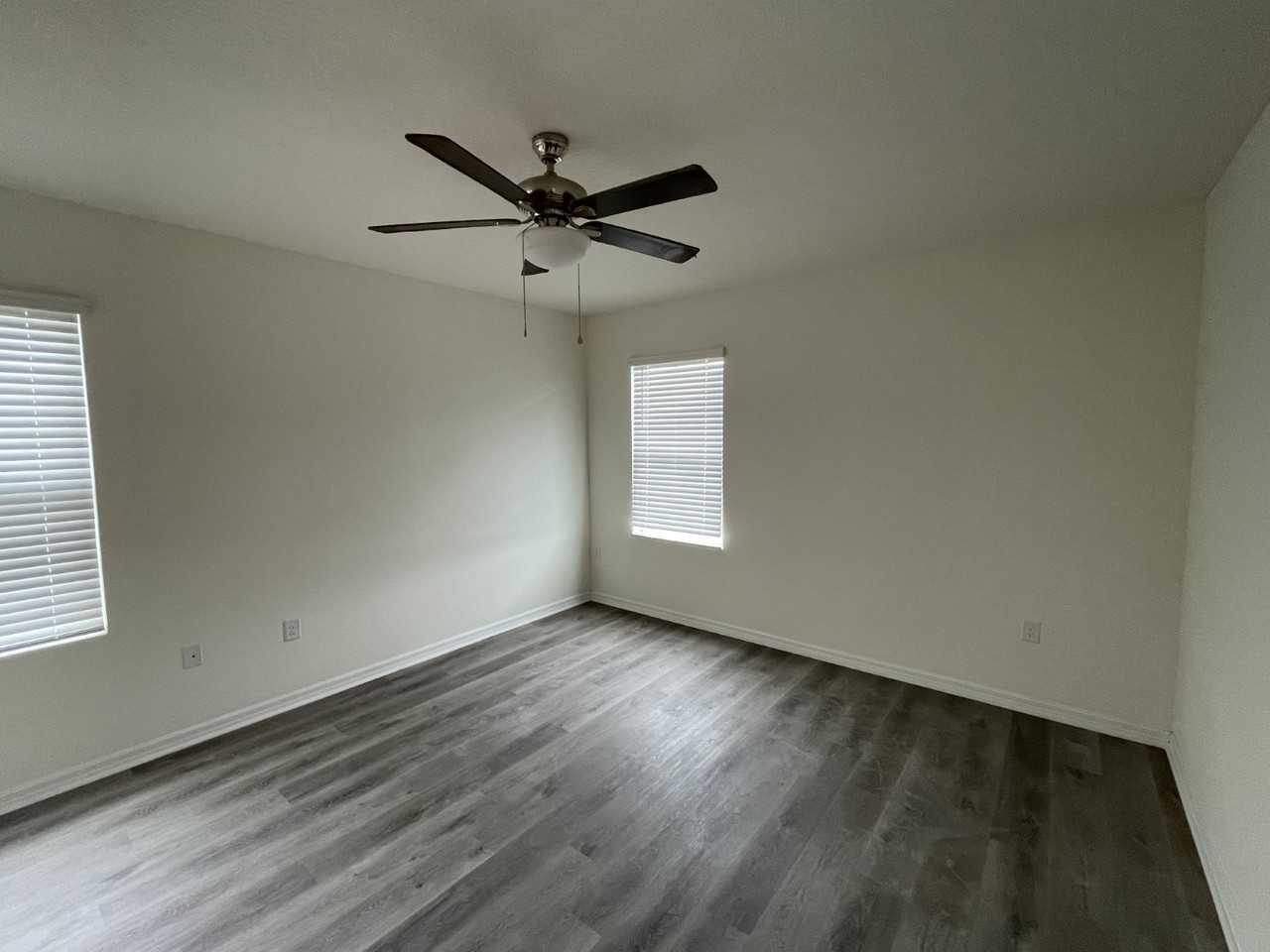 216 Grove Branch Rd - Photo 3 of 11