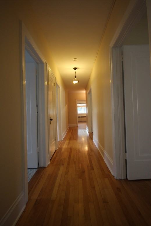 319 Laurier Ave E - Photo 2 of 19