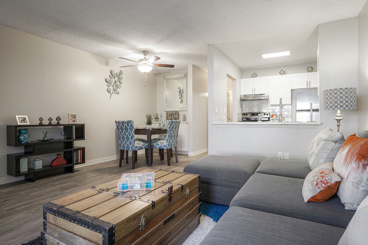 Retreat at Fitzsimons - Photo 7 of 23