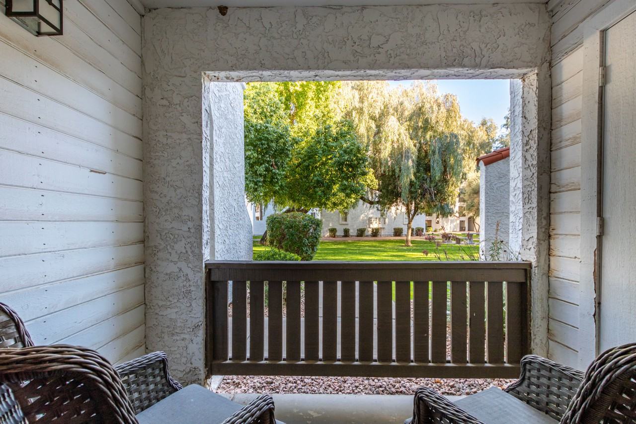 Celia - Photo 7 of 49