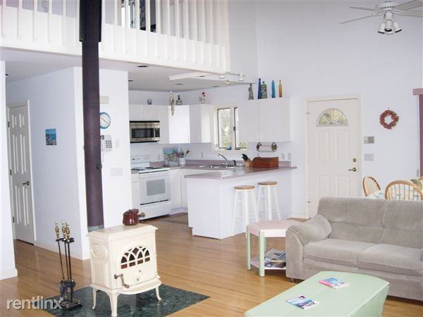 15 Atlantis Dr - Photo 2 of 10