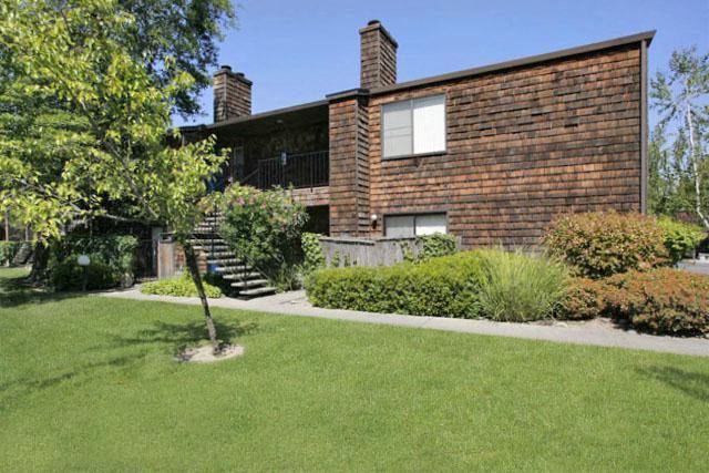 HARBOR ISLE - Photo 2 of 32