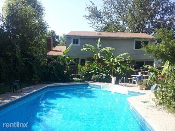 7116 West Highway 22 - Photo 2 of 5