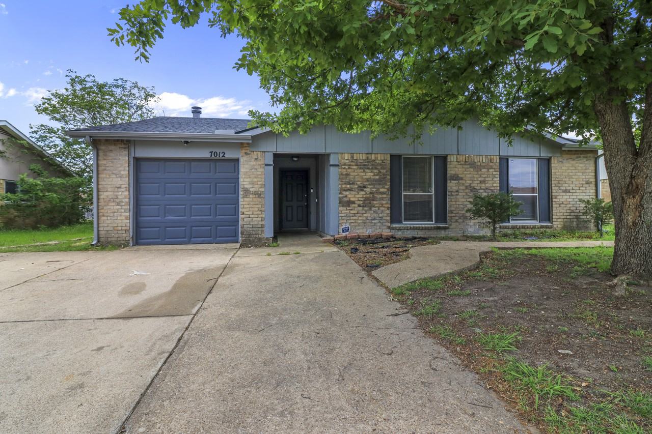 7012 Lincolnshire Ln #1