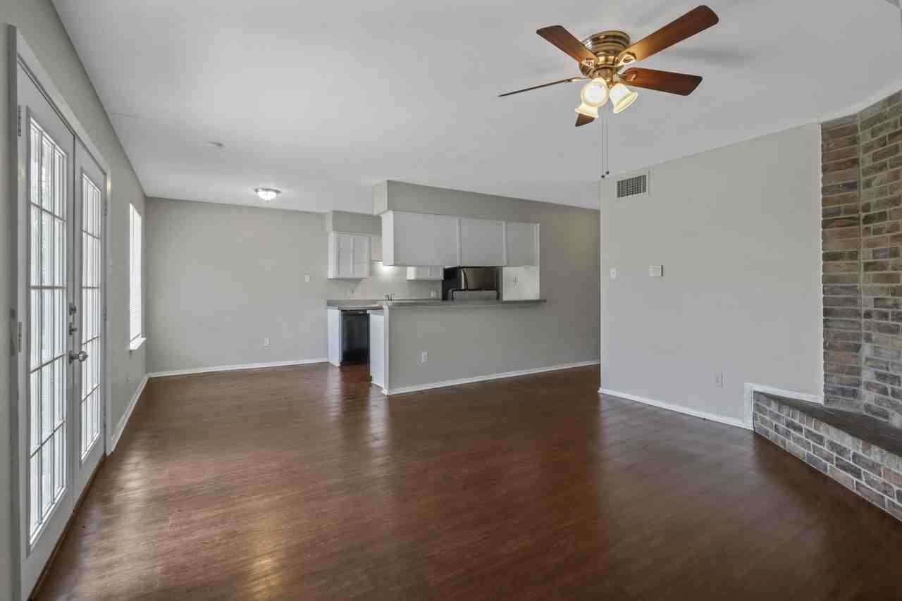 7012 Lincolnshire Ln #1 - Photo 4 of 15
