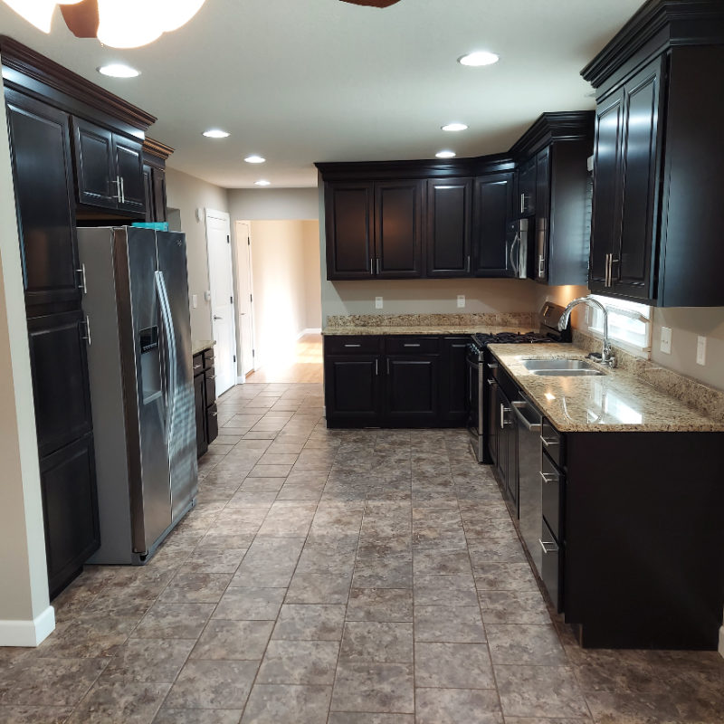 3105 Oxford Dr - Photo 3 of 11