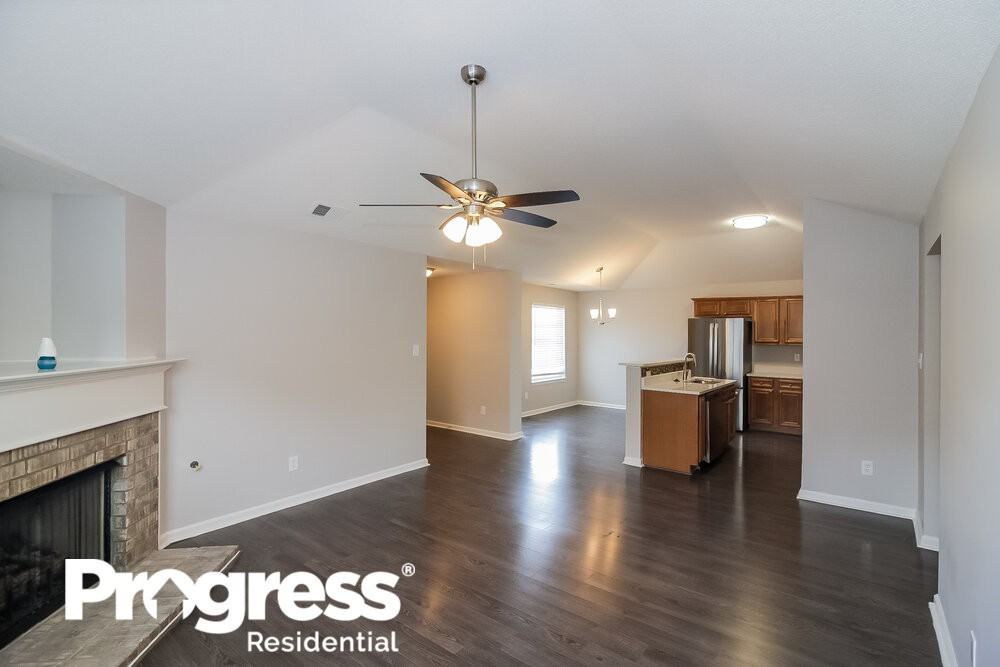 1193 Casentino St - Photo 3 of 16