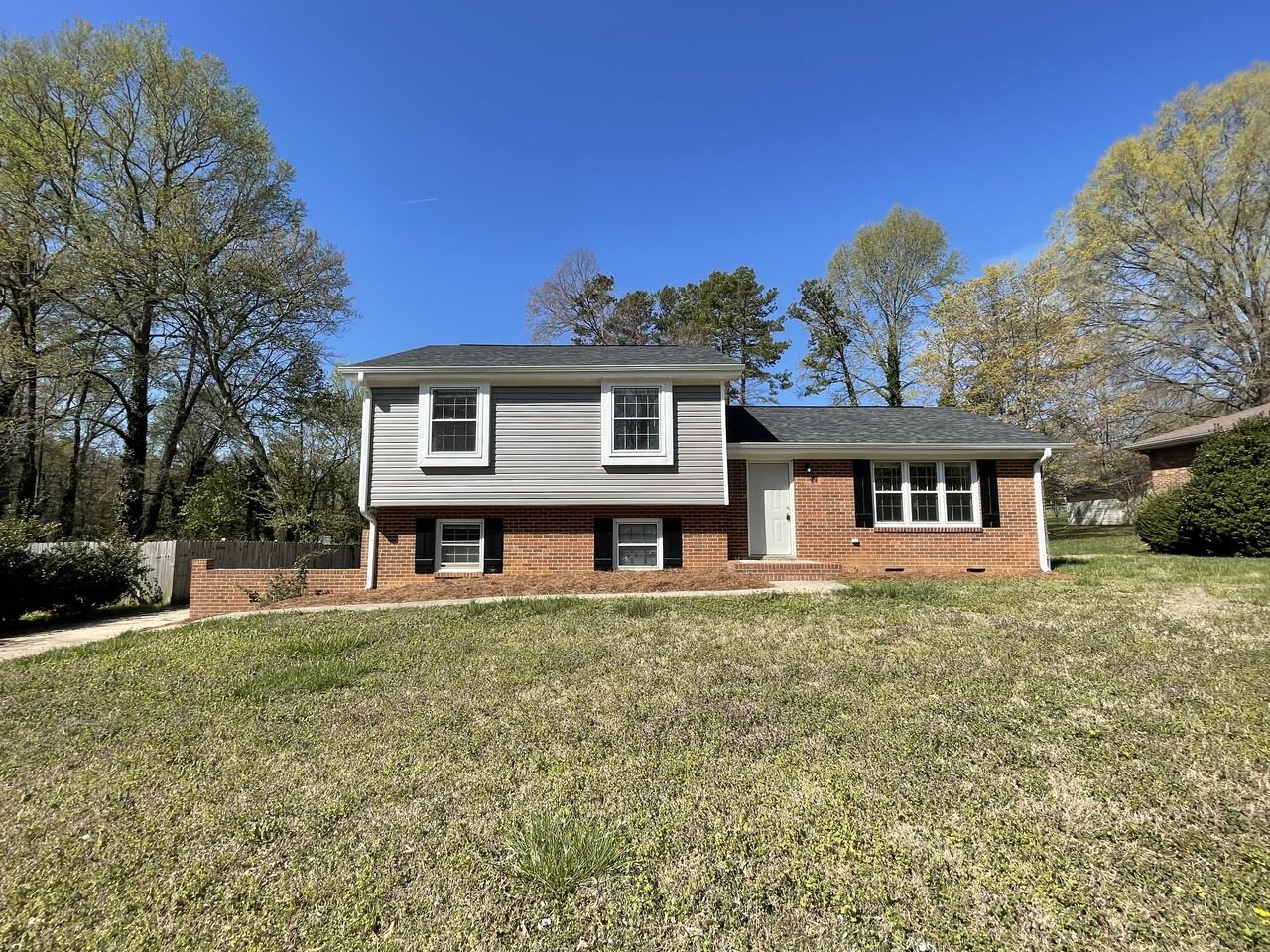 430 Janet Avenue - Photo 2 of 16