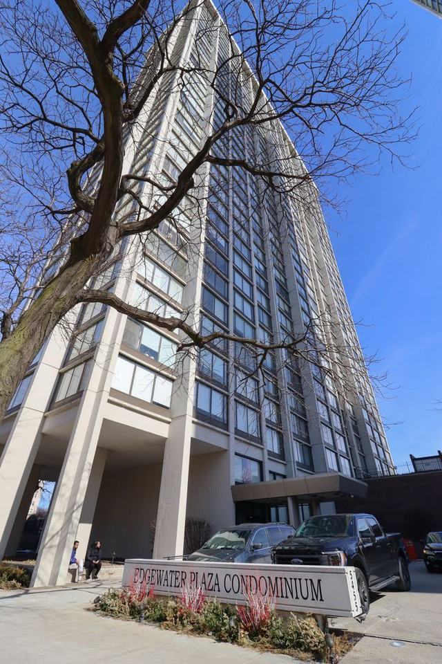 5455 N Sheridan Rd #3302