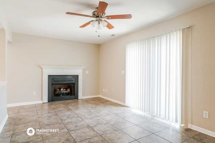 5436 Advantis Dr - Photo 2 of 15