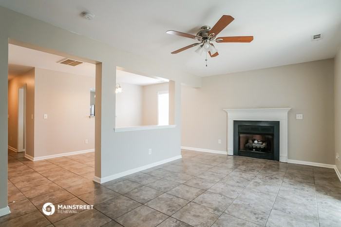 5436 Advantis Dr - Photo 3 of 15