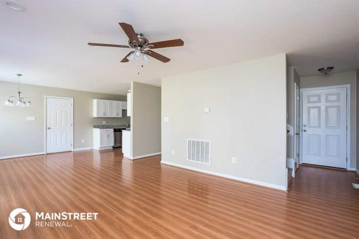 60 Meadowfield Ln - Photo 3 of 15