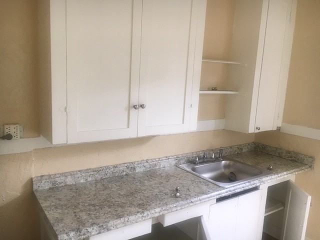 Cottages on 6th - Photo 3 of 8