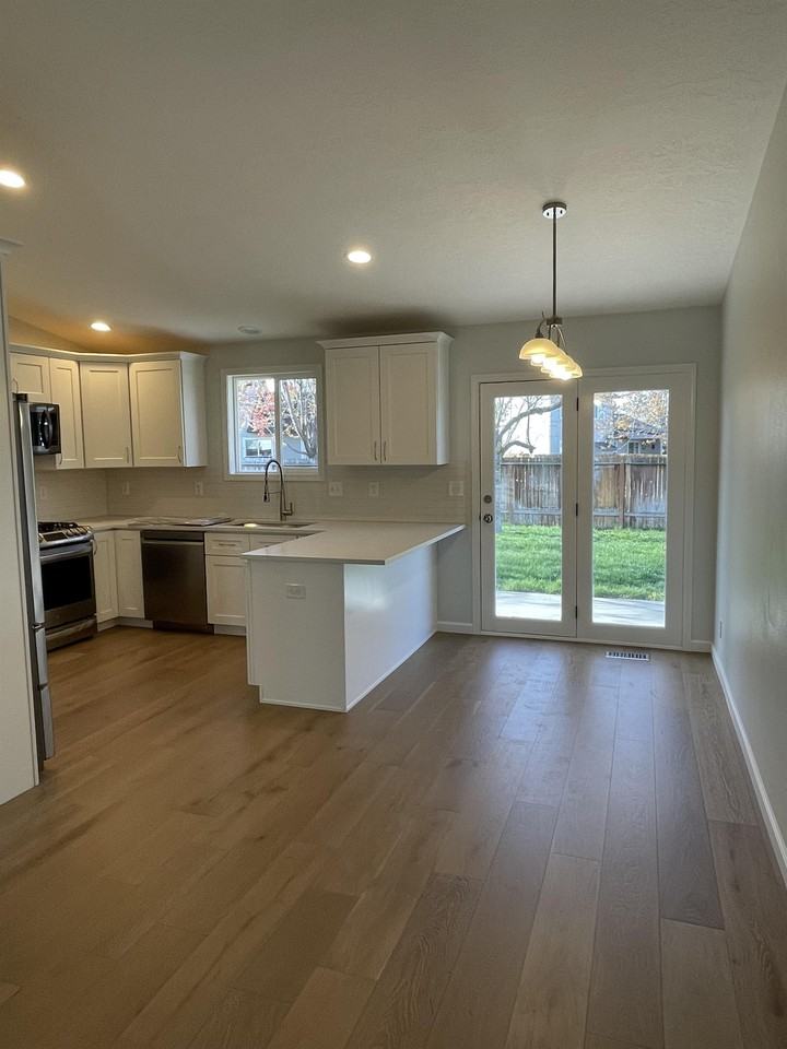 2187 E Katelyn Dr #1 - Photo 5 of 18