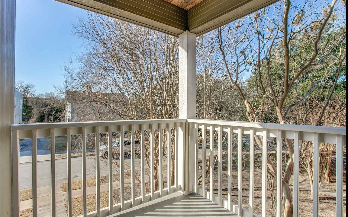 251 251 Natalen Avenue - 2 Upstairs #2UPSTAIRS - Photo 5 of 13