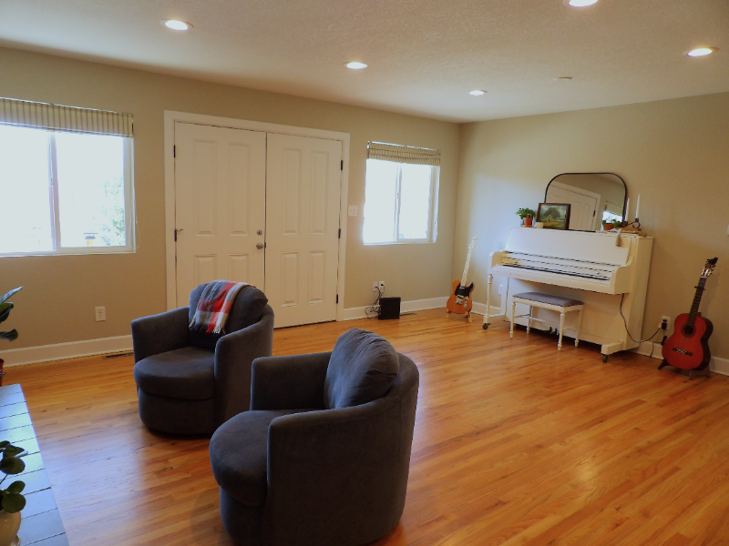 1806 Koshare St - Photo 7 of 42