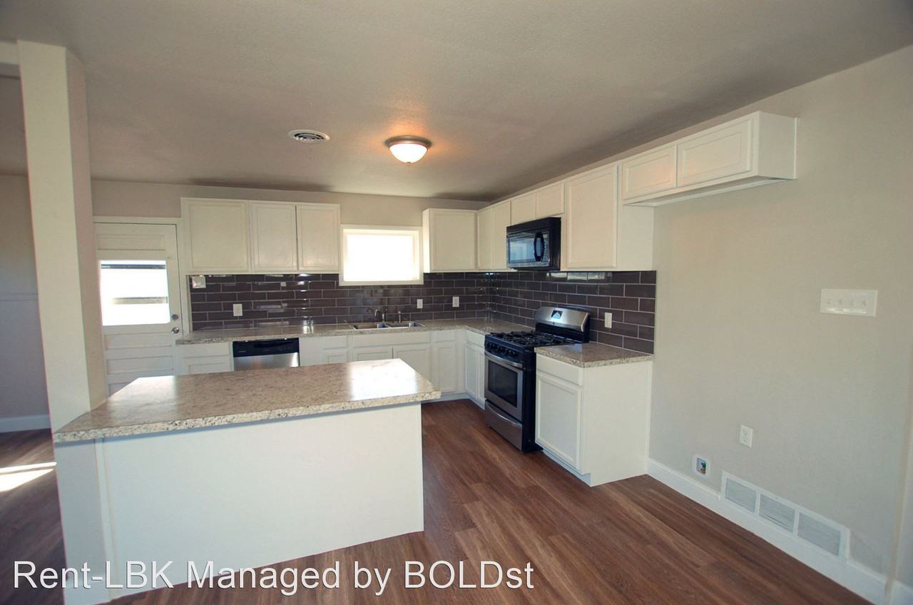 4319 42nd St - Photo 3 of 12