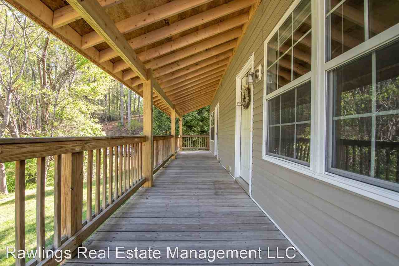 128 Avondale Road - Photo 2 of 26