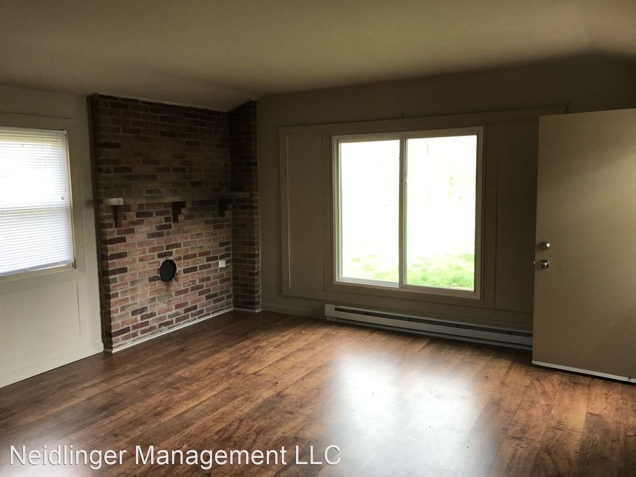 4 Walnut Ln - Photo 2 of 7