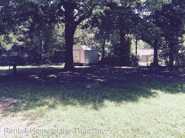 2307 Westhaven Dr - Photo 2 of 2