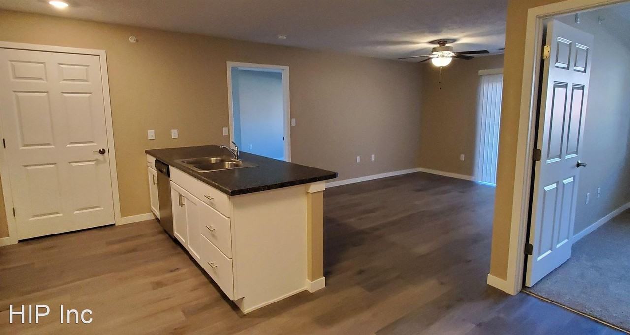 4301 N 24th St - Photo 2 of 21