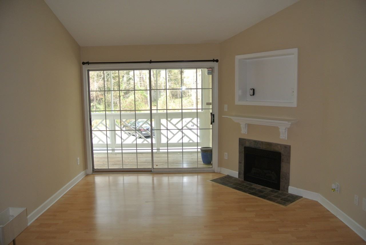 1008 Kingswood Dr - Photo 2 of 10