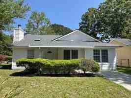 featured image of 137 Manchester Rd