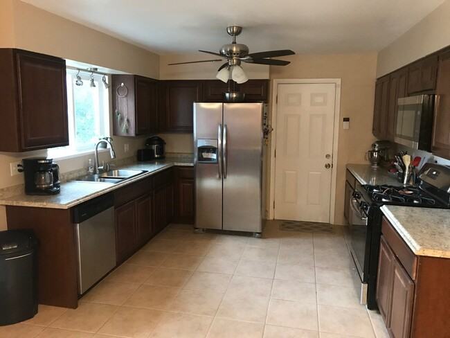 1115 Calle Quieta - Photo 2 of 7