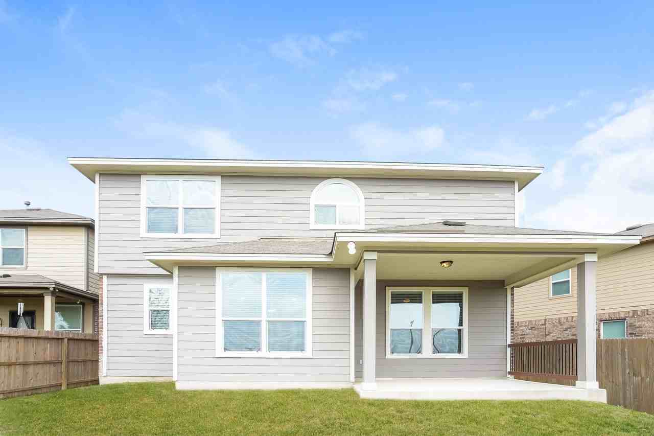 7052 Conroe Ml - Photo 2 of 15